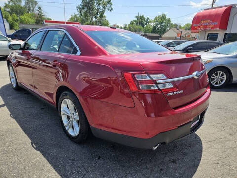 2019 Ford Taurus SEL