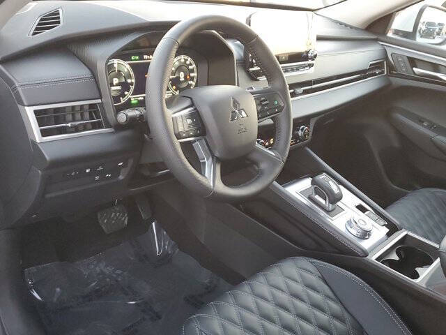 2025 Mitsubishi Outlander PHEV SEL