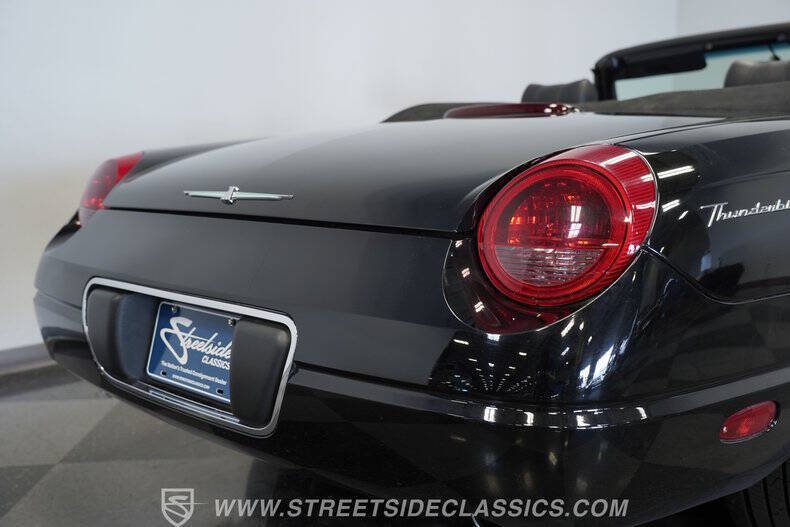 2003 Ford Thunderbird