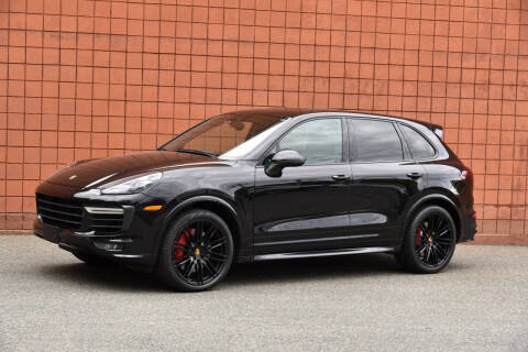 2016 Porsche Cayenne GTS