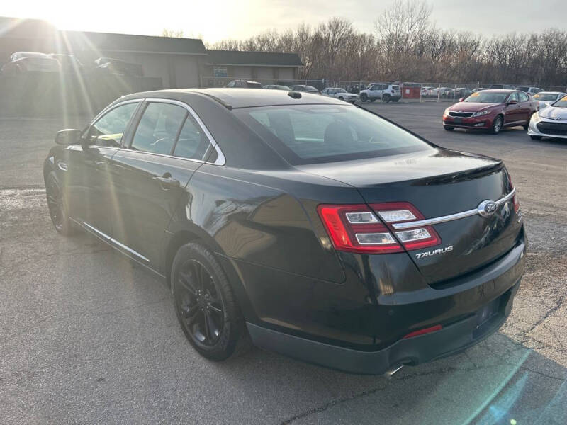 2014 Ford Taurus SEL