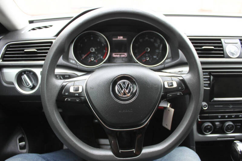 2016 Volkswagen Passat 1.8T S
