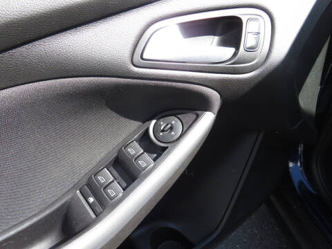 2017 Ford Focus Titanium