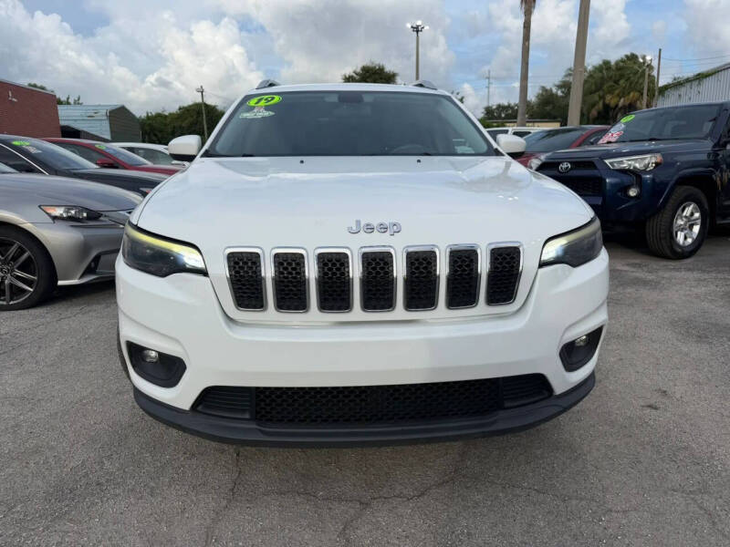 2019 Jeep Cherokee Latitude Plus