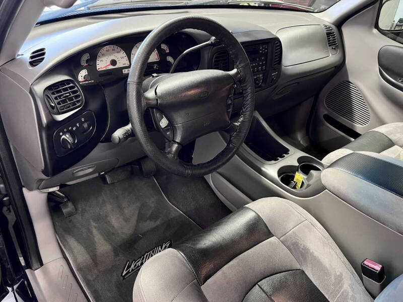 2001 Ford F-150 SVT Lightning