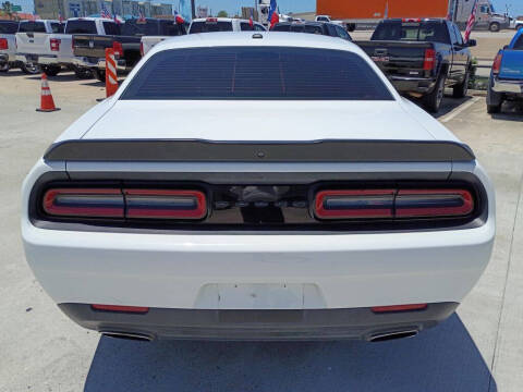 2021 Dodge Challenger SXT
