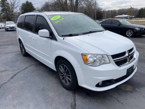2017 Dodge Grand Caravan for sale at Budjet Cars in Michigan City IN