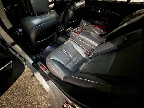 2015 Kia K900 Luxury