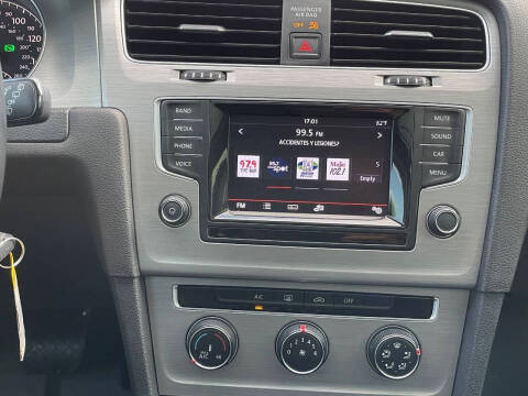 2015 Volkswagen Golf TSI SEL