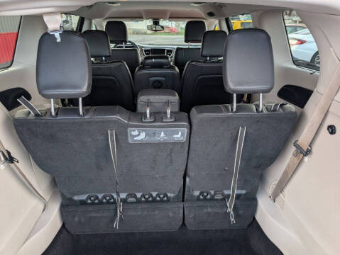 2017 Chrysler Pacifica Touring-L