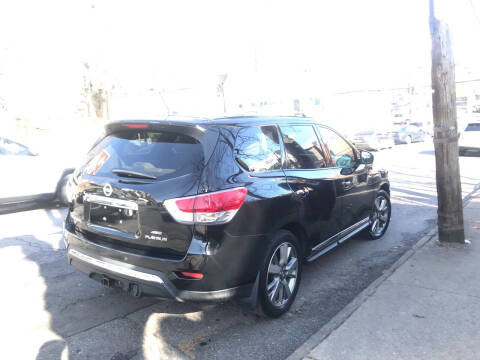 2013 Nissan Pathfinder Platinum