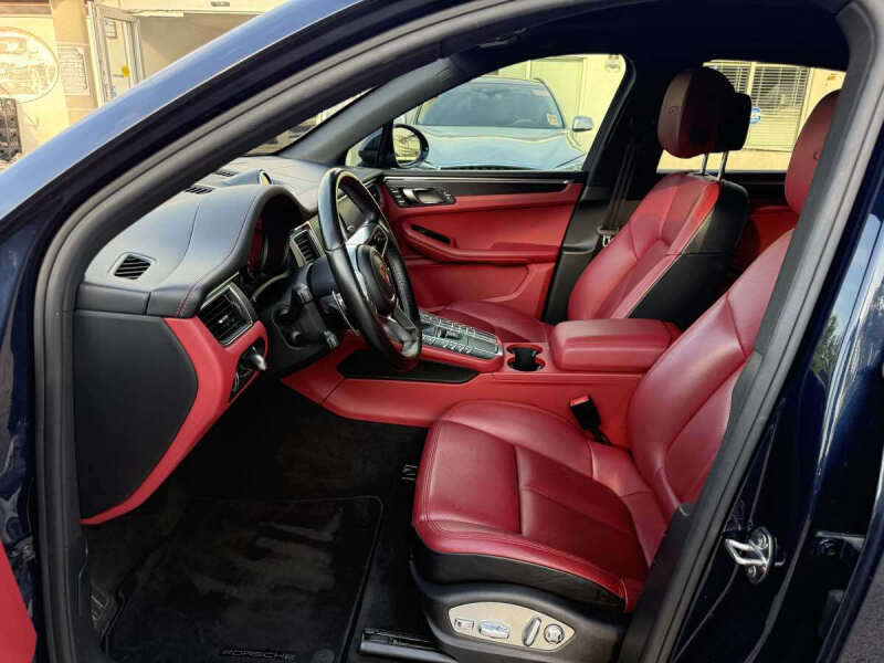 2018 Porsche Macan GTS