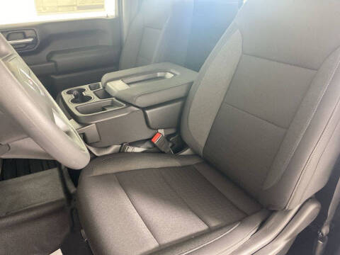 2025 GMC Sierra 2500HD Pro