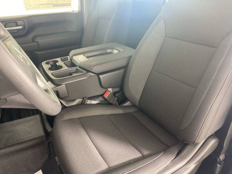 2025 GMC Sierra 2500HD Pro