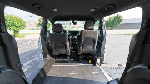 2023 Chrysler Pacifica Touring