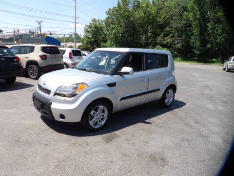 2010 Kia Soul +