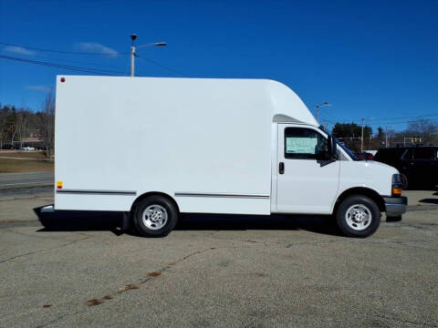 2025 Chevrolet Express 3500