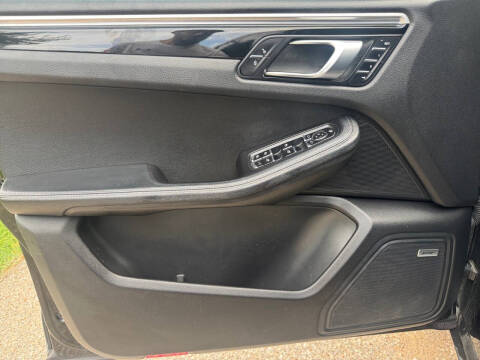 2017 Porsche Macan S