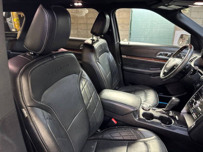 2018 Ford Explorer Platinum
