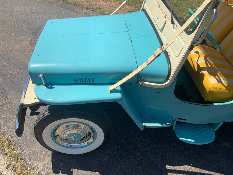 1960 Willys Surrey Gala