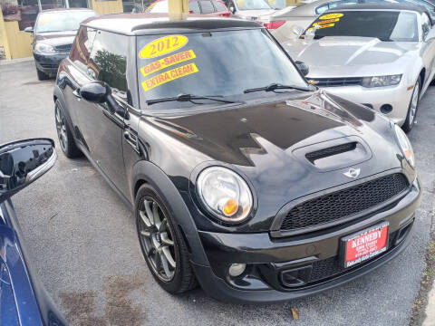 2012 MINI Cooper Hardtop for sale at KENNEDY AUTO CENTER in Bradley IL