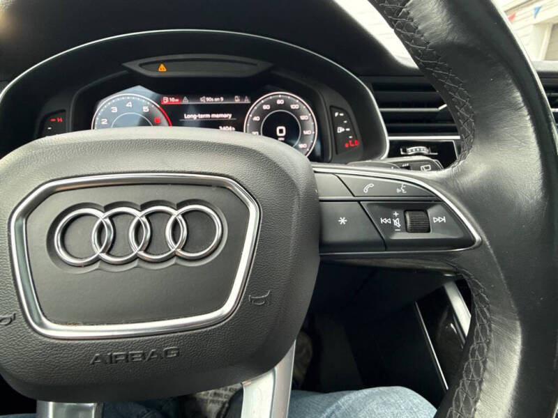 2022 Audi Q7 quattro Premium Plus 55 TFSI