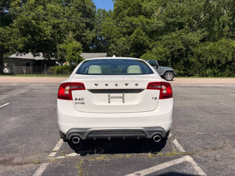 2017 Volvo S60 T5 Dynamic