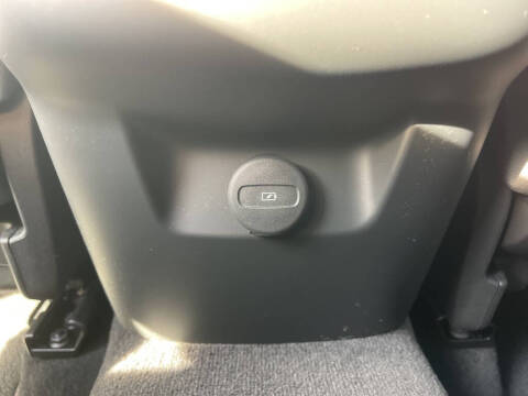 2023 Volvo XC60 B5 Core