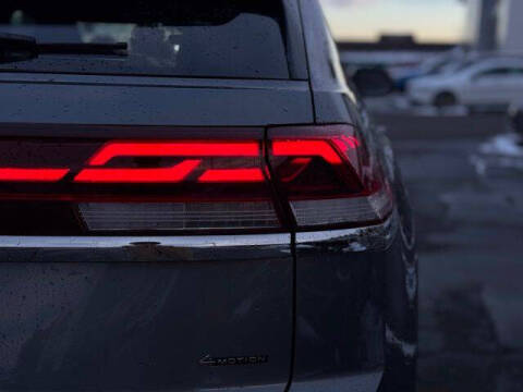 2025 Volkswagen Atlas Cross Sport SE 4Motion