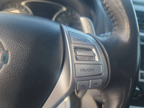 2017 Nissan Altima 2.5 SR