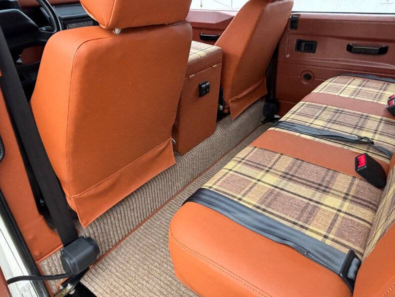 1988 Land Rover Defender