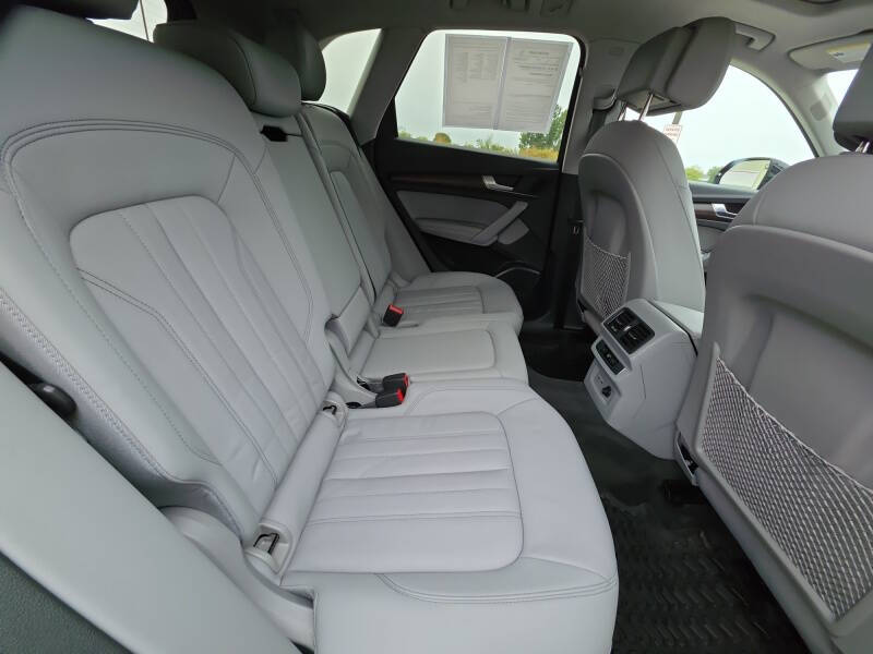 2022 Audi Q5 quattro S line Prem Plus 45 TFSI