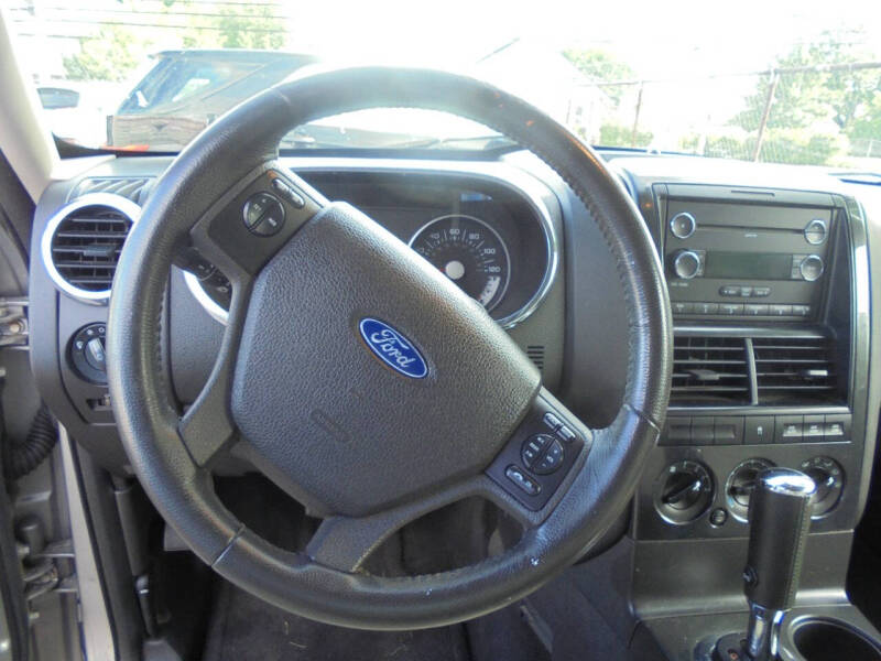 2008 Ford Explorer XLT