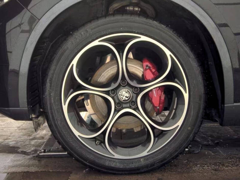 2022 Alfa Romeo Stelvio