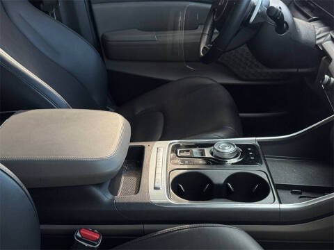 2025 Kia Carnival Hybrid EX