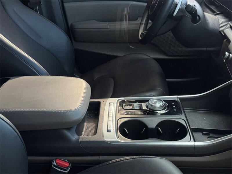 2025 Kia Carnival Hybrid EX