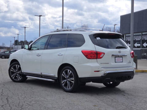 2018 Nissan Pathfinder Platinum