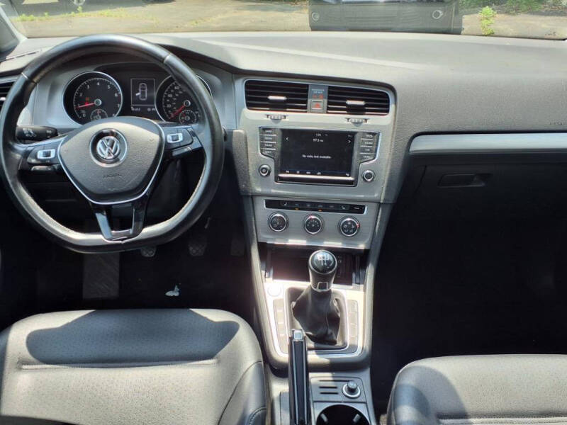 2017 Volkswagen Golf