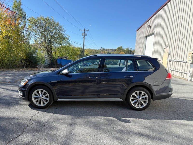 2017 Volkswagen Golf Alltrack TSI S 4Motion