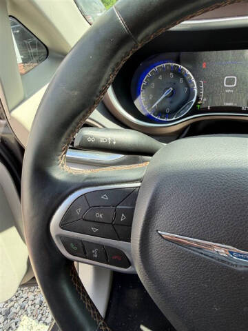 2017 Chrysler Pacifica Touring-L Plus