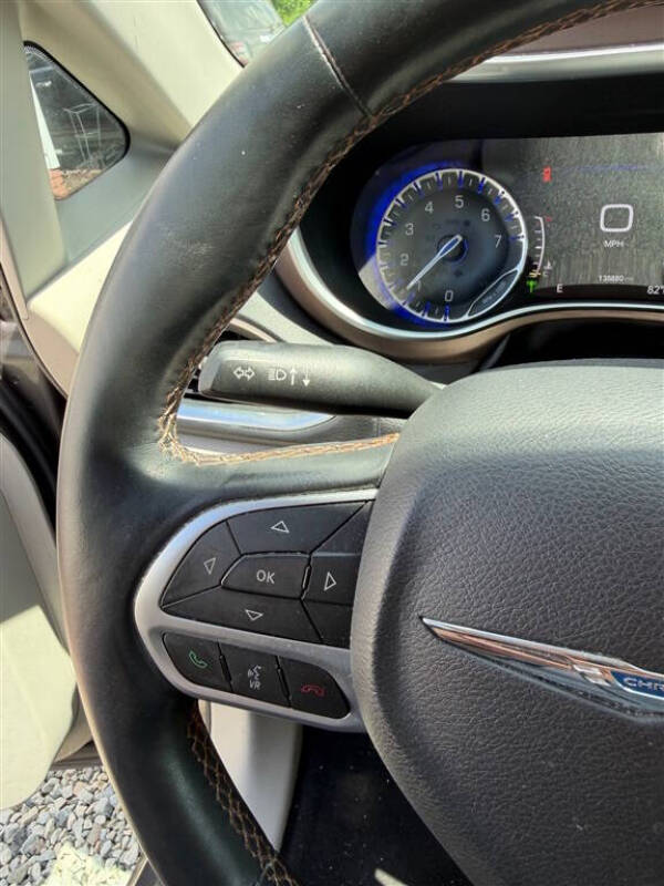 2017 Chrysler Pacifica Touring-L Plus