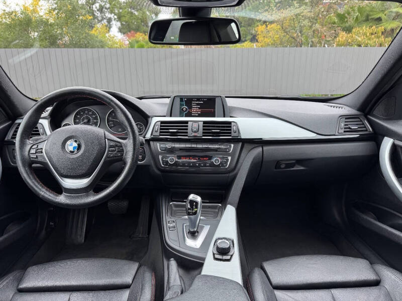 2013 BMW 3 Series 328i xDrive