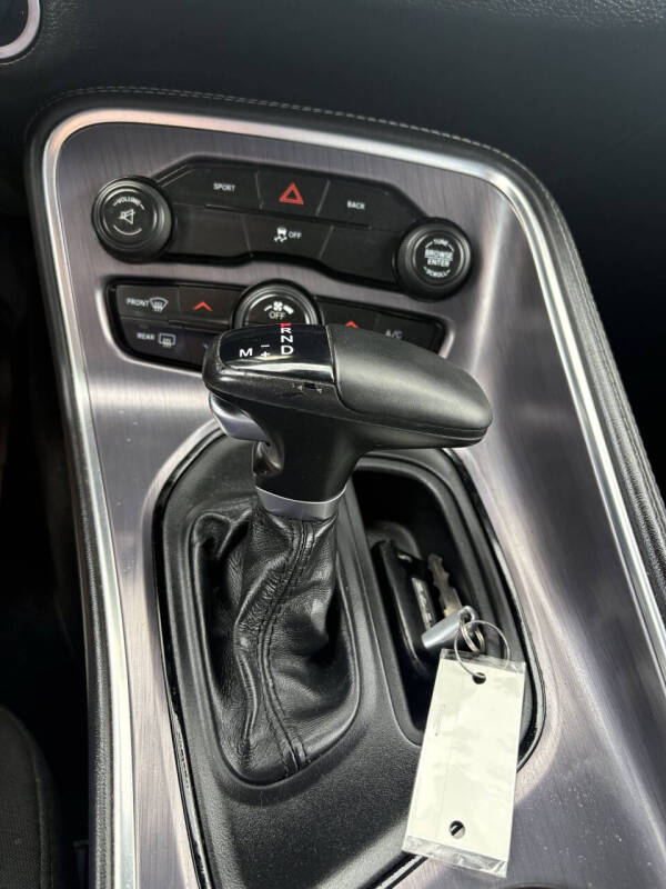 2016 Dodge Challenger SXT