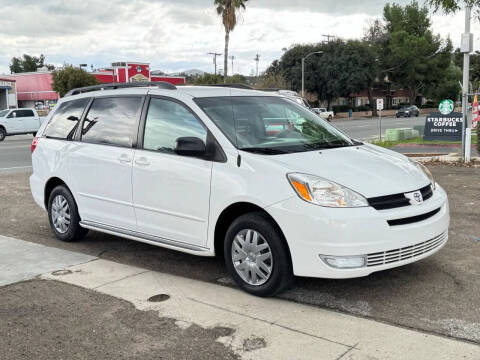 2004 Toyota Sienna