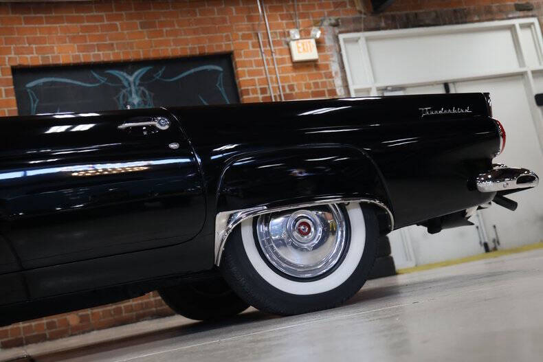 1956 Ford Thunderbird