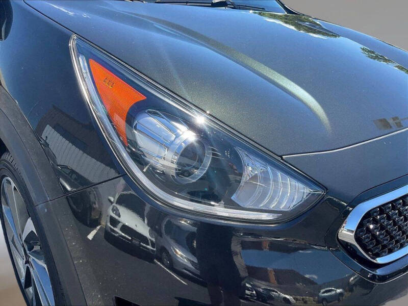 2018 Kia Niro Touring - Photo 32