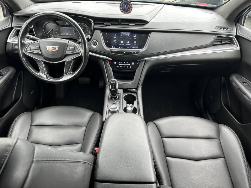 2020 Cadillac XT5 Luxury