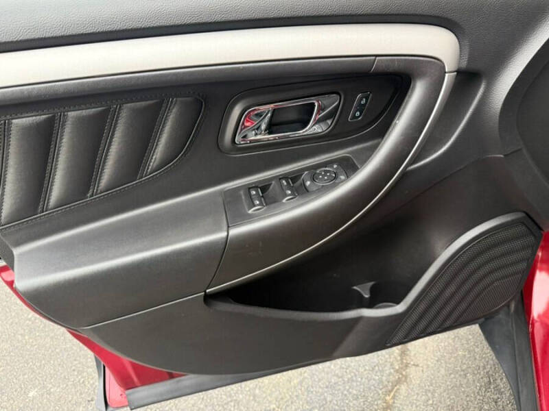 2019 Ford Taurus SEL