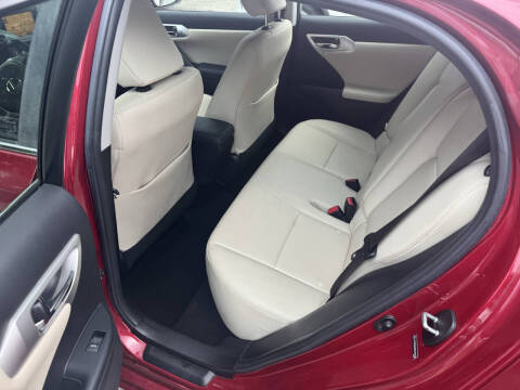 2011 Lexus CT 200h Premium