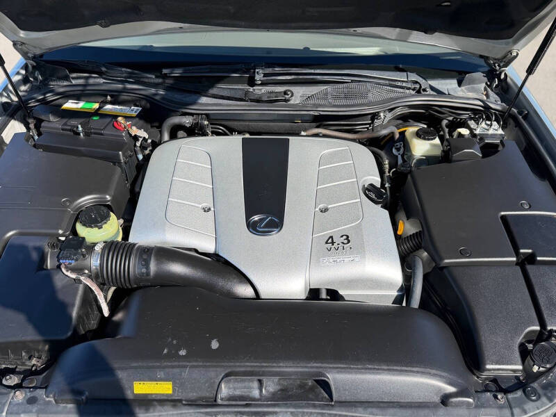 2003 Lexus LS 430
